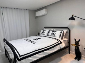 Terrace 305